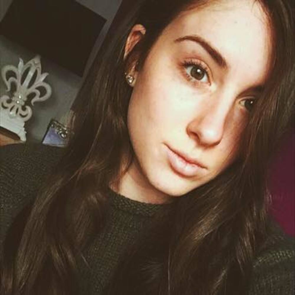 Meet your Posher, Alicia